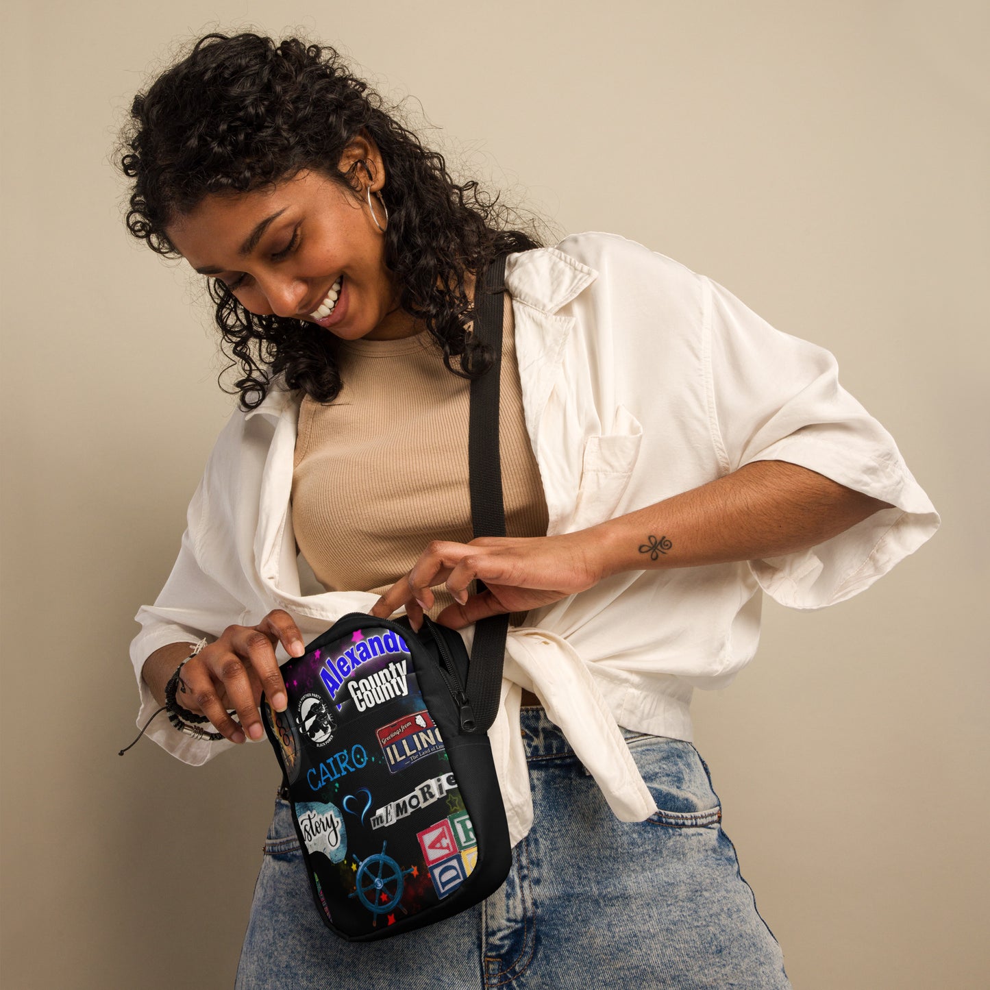 Legendary Searching 618 crossbody bag